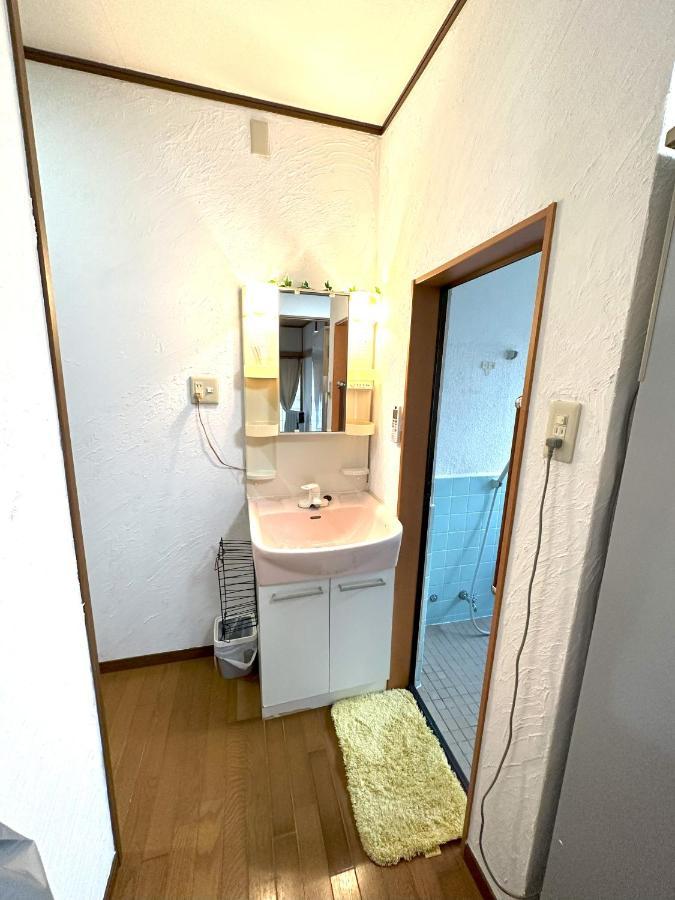 4 Minute Walk From The Station,usj33min Kix48min Namba10min, Convenience Store, Coin Laundry, Public Bath, 1 Minute Walk Kitakagaya , 6 Ppl, Near Namba To 10min,駅近徒歩4分一軒家貸切北加賀屋駅からなんば駅まで10分 * Osaka
